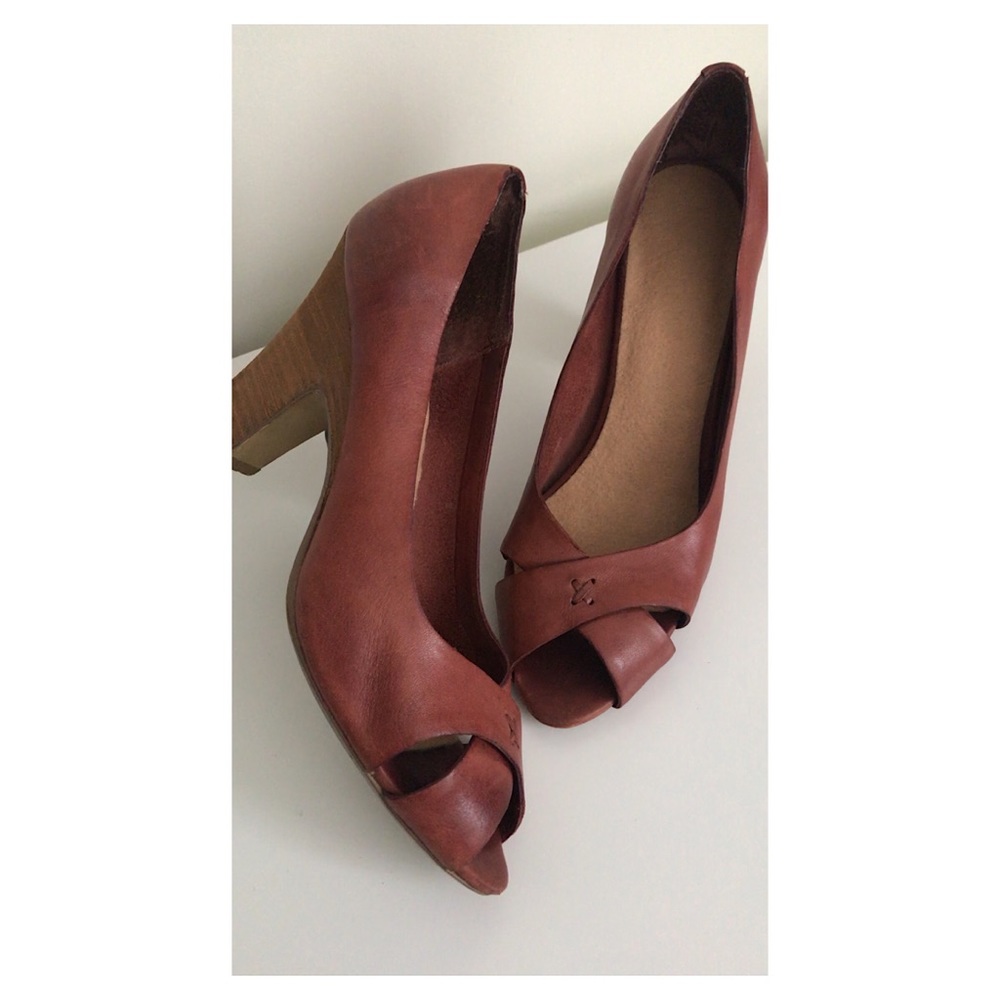 Seychelles Burgundy Leather Peep Toe Heels 10